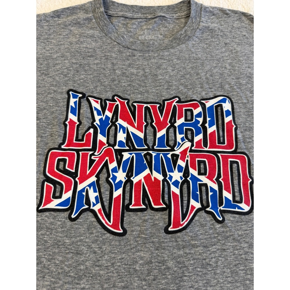 Lynyrd Skynyrd Graphic T-Shirt Men Large Gray Excellent Southern Rock Band Tee